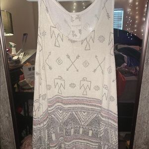 Woman’s cute Aztec tank knit